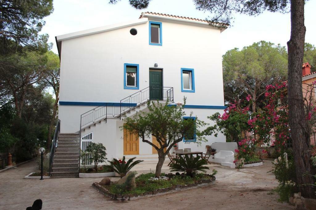 Villa B. Calaliberotto Cala Liberotto Eksteriør billede